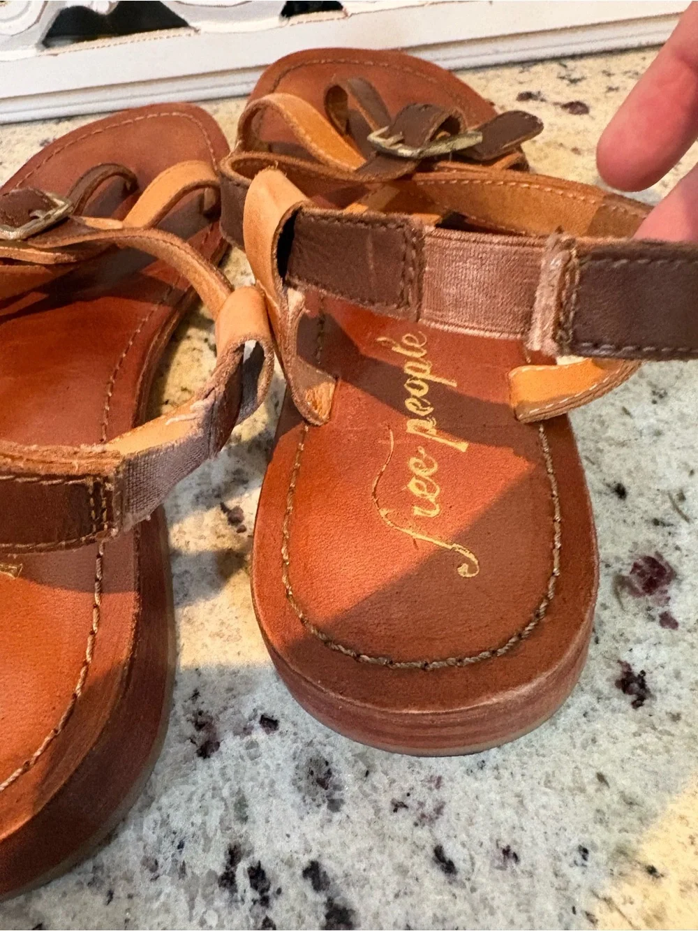 Free People La Risa Two-Tone Leather Strappy Flat Sandals Size 37.5 - Picture 12 of 12